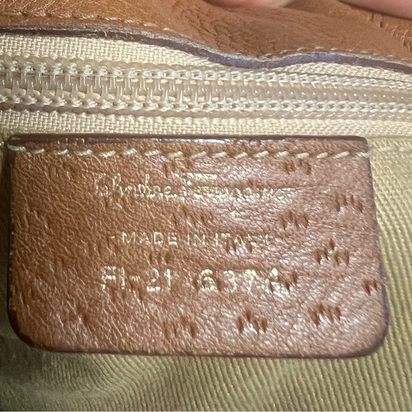 Salvatore Ferragamo Cossbody bag - Picture 8 of 8